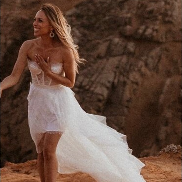 Meet your Posher, Rebecca - Picture 4 of 6